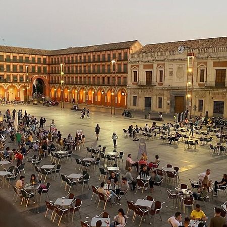 Hostel Plaza Mayor Corredera กอร์โดบา ภายนอก รูปภาพ