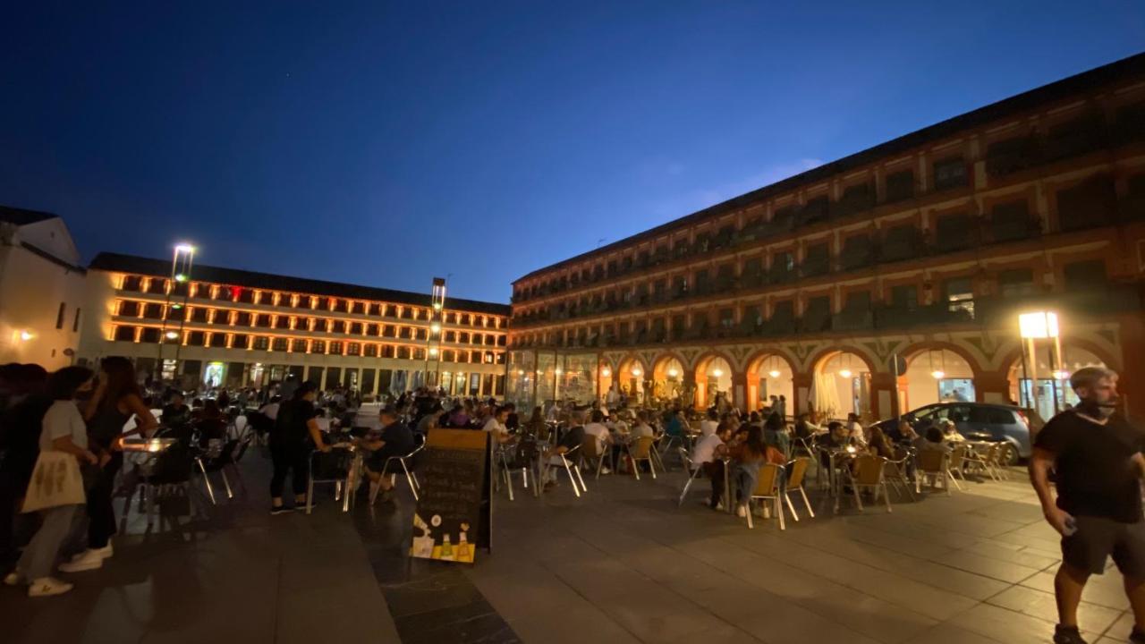 Hostel Plaza Mayor Corredera กอร์โดบา ภายนอก รูปภาพ