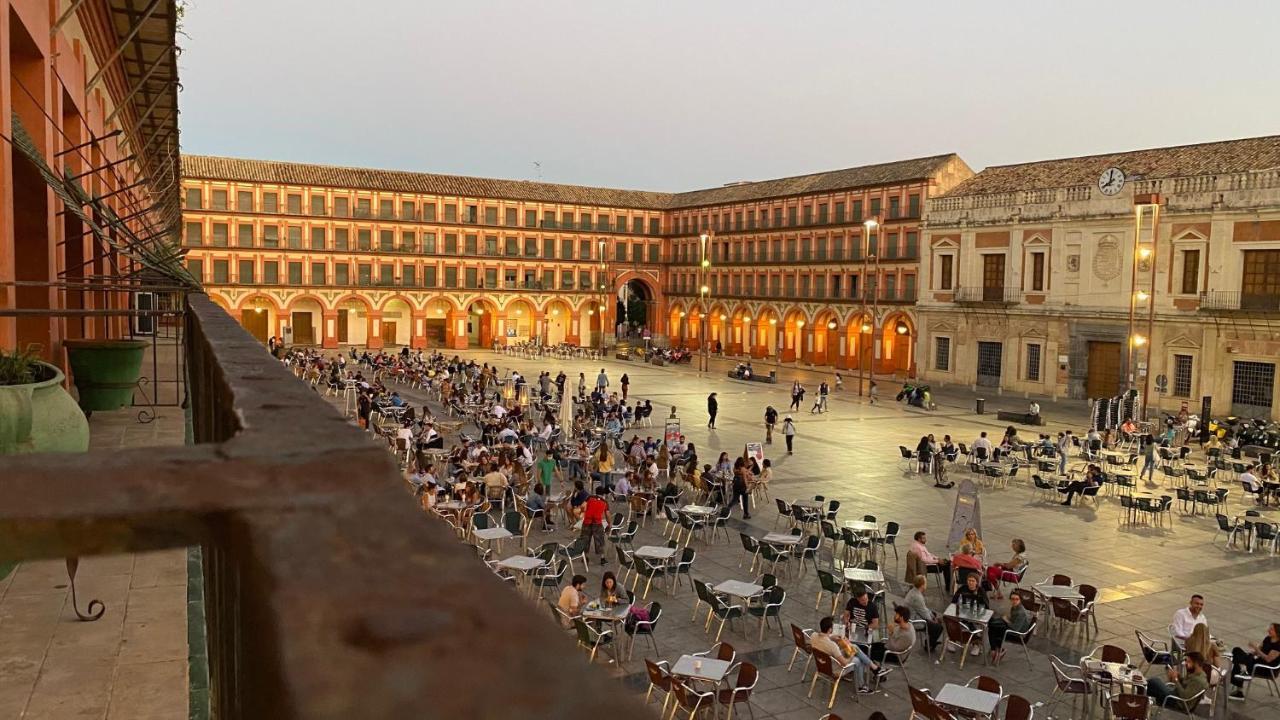 Hostel Plaza Mayor Corredera กอร์โดบา ภายนอก รูปภาพ