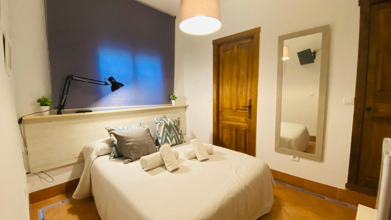 Hostel Plaza Mayor Corredera กอร์โดบา ภายนอก รูปภาพ